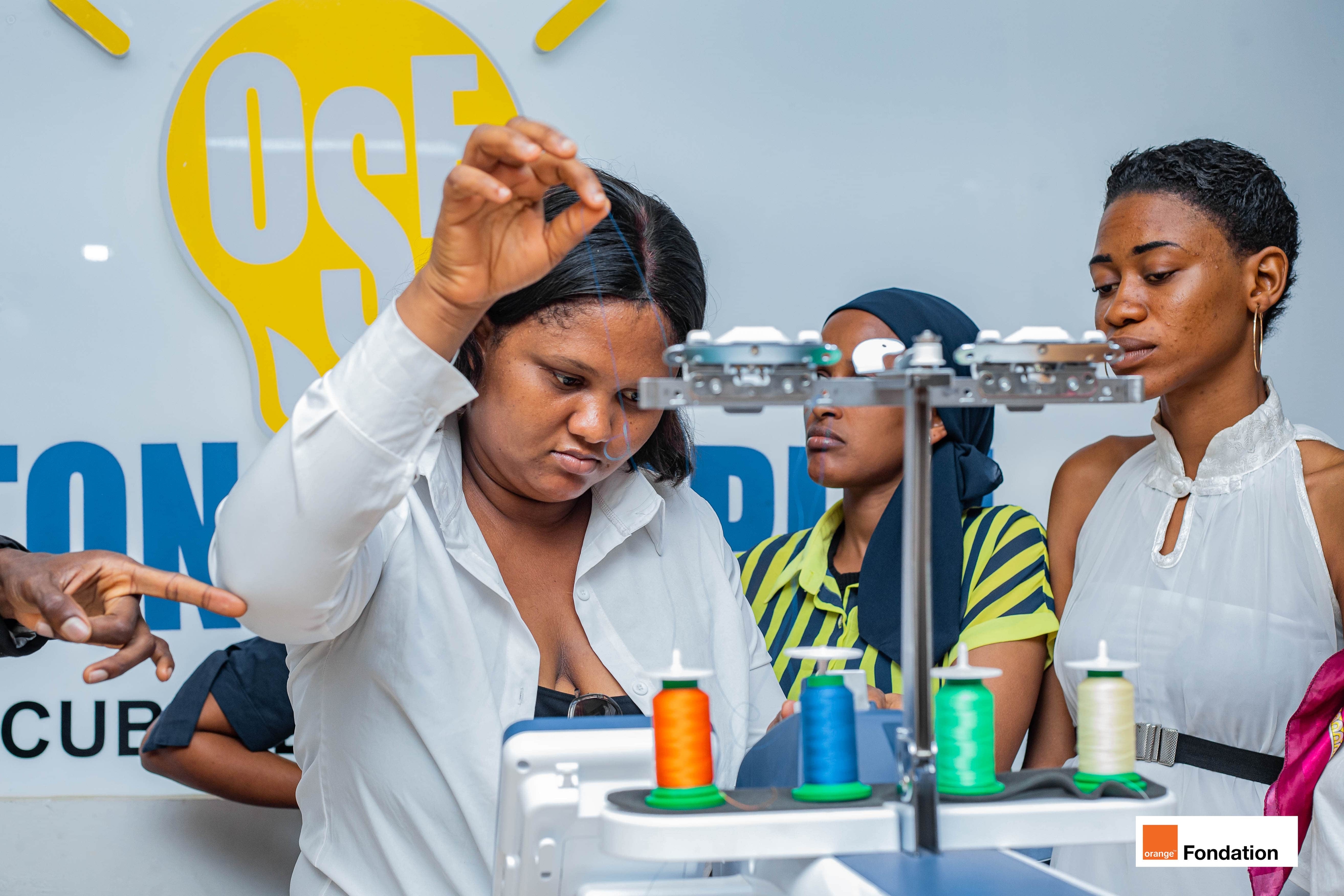 Les FabLabs Solidaires: agir pour l'employabilité de jeunes 