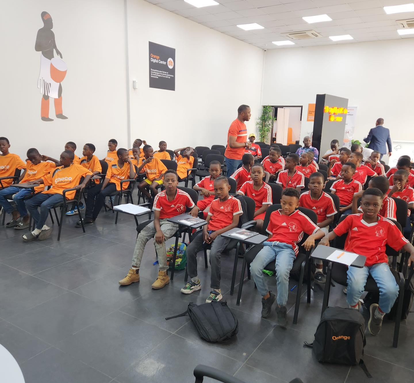 Session Super coders avec les jeunes de la Ligue Ndembo