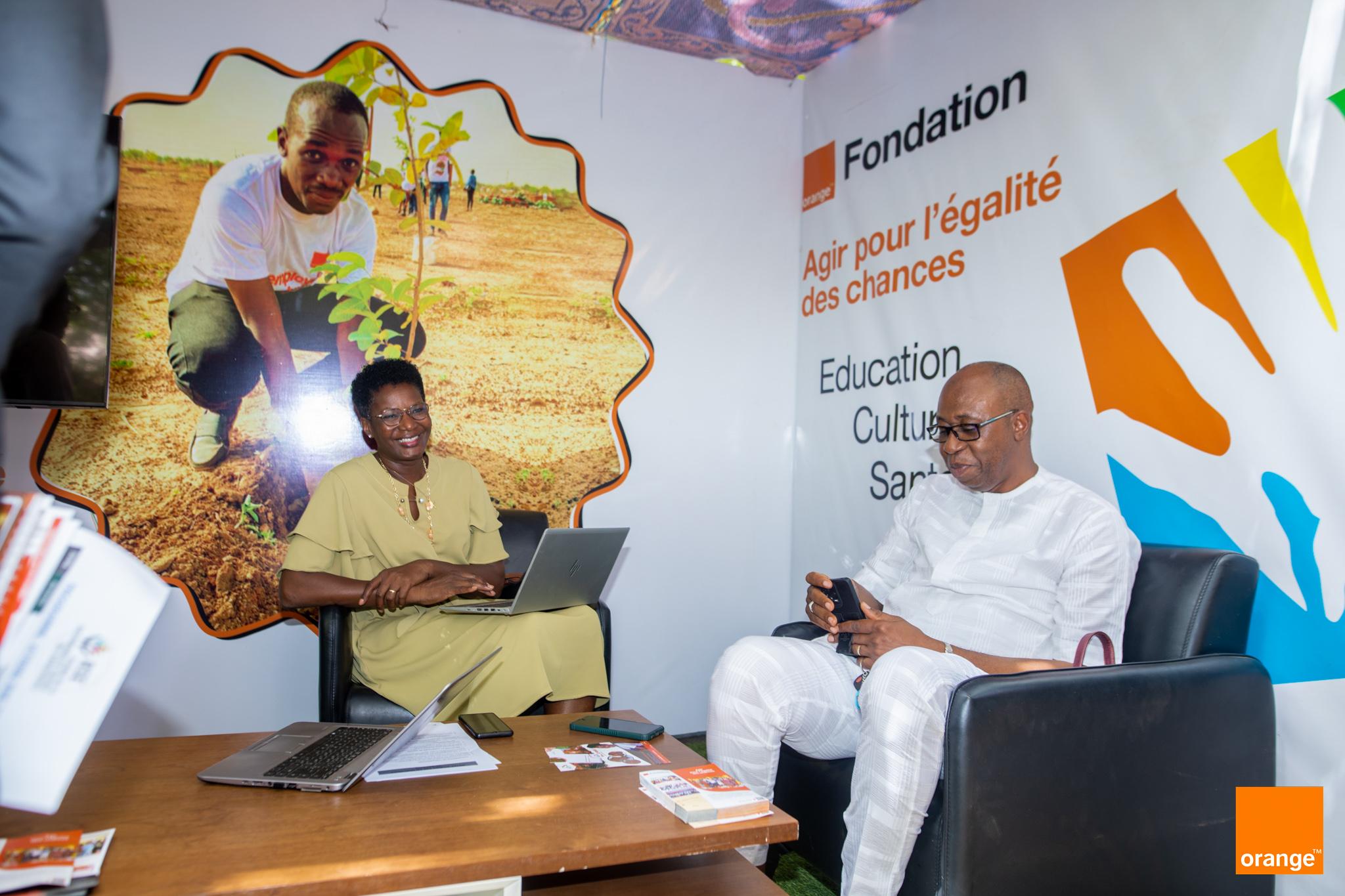 Orange Burkina Faso à travers sa Fondation et Orange Digital Center : Engagés pour un Burkina plus solidaire