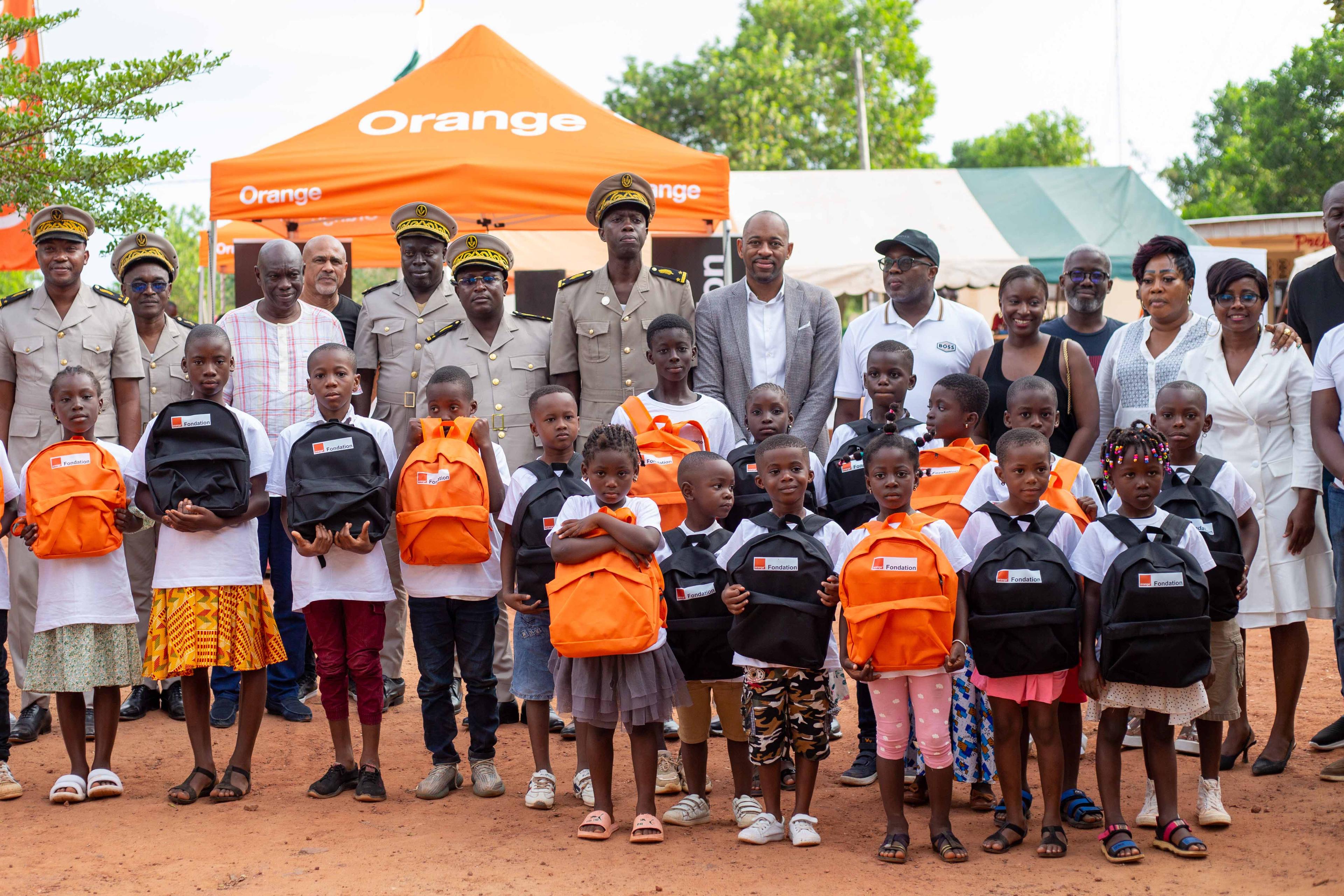 La Fondation Orange Côte d’Ivoire accompagne la rentrée scolaire des élèves de San Pédro