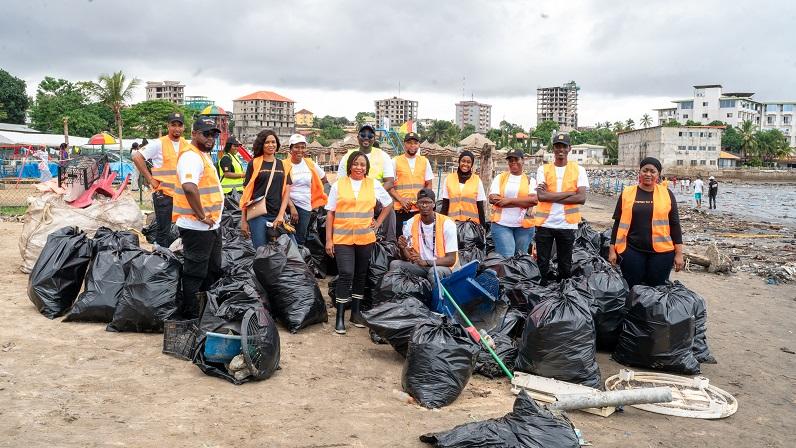 Ensemble créons le changement, unis faisons la différence