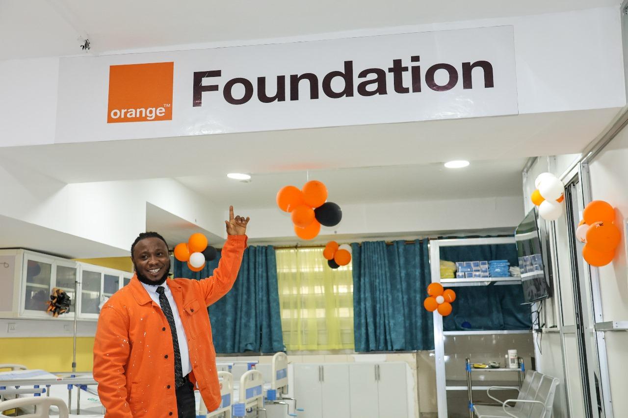 Together, let's create change.
United, let's make a difference!