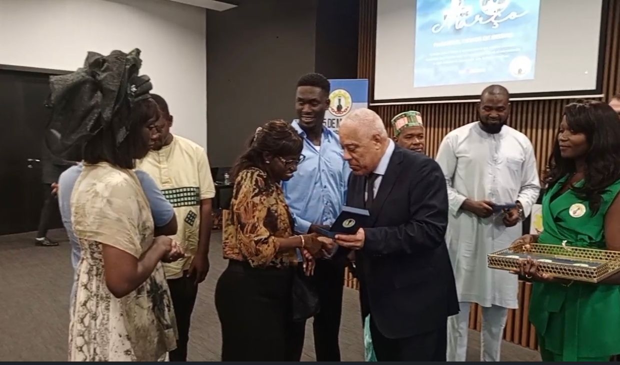 ORANGE BISSAU reçoit la « MEDIALLE VILLE DE BISSAU » en tant que partenaire privilégié