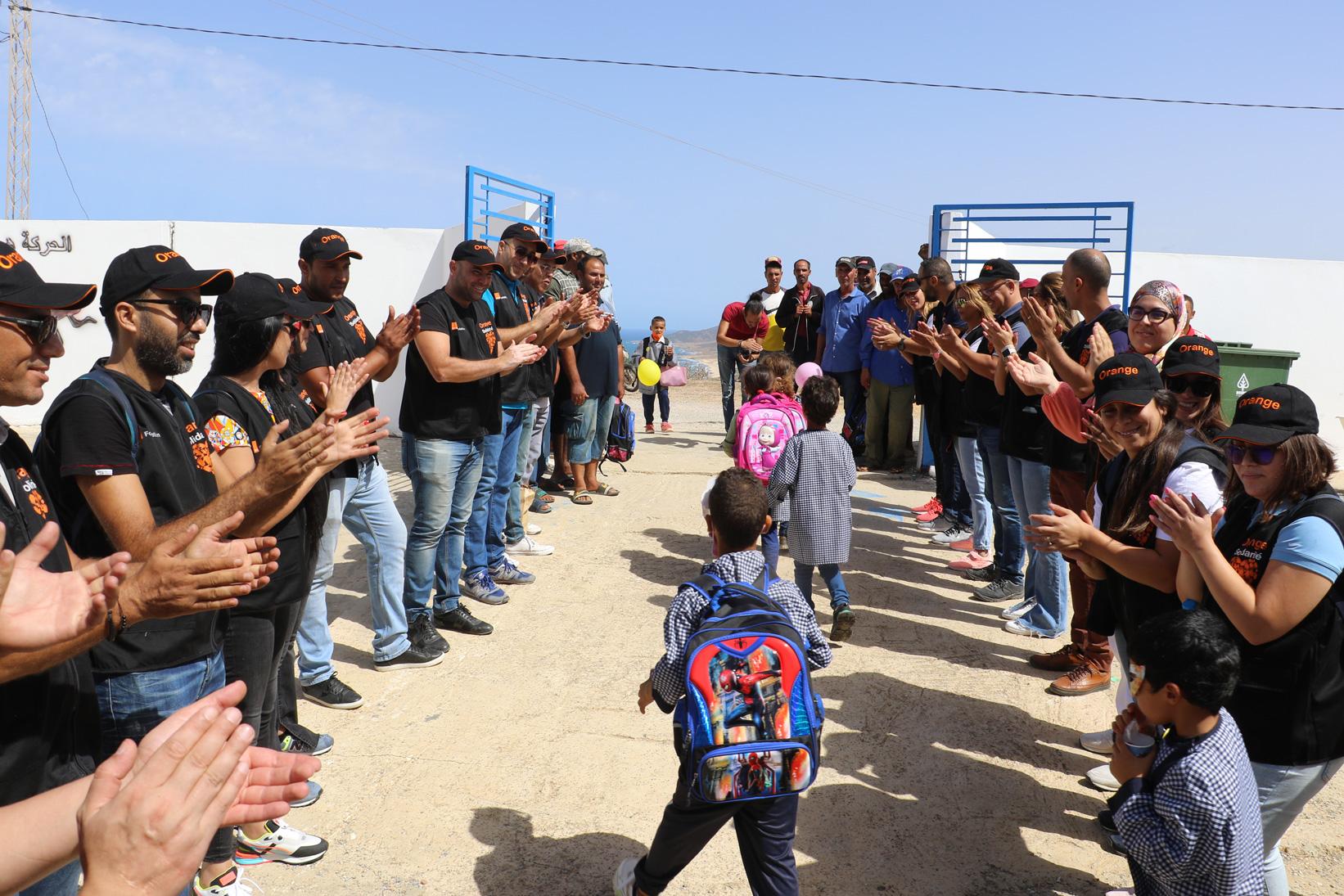 Together, let's create change.
United let's make a difference!