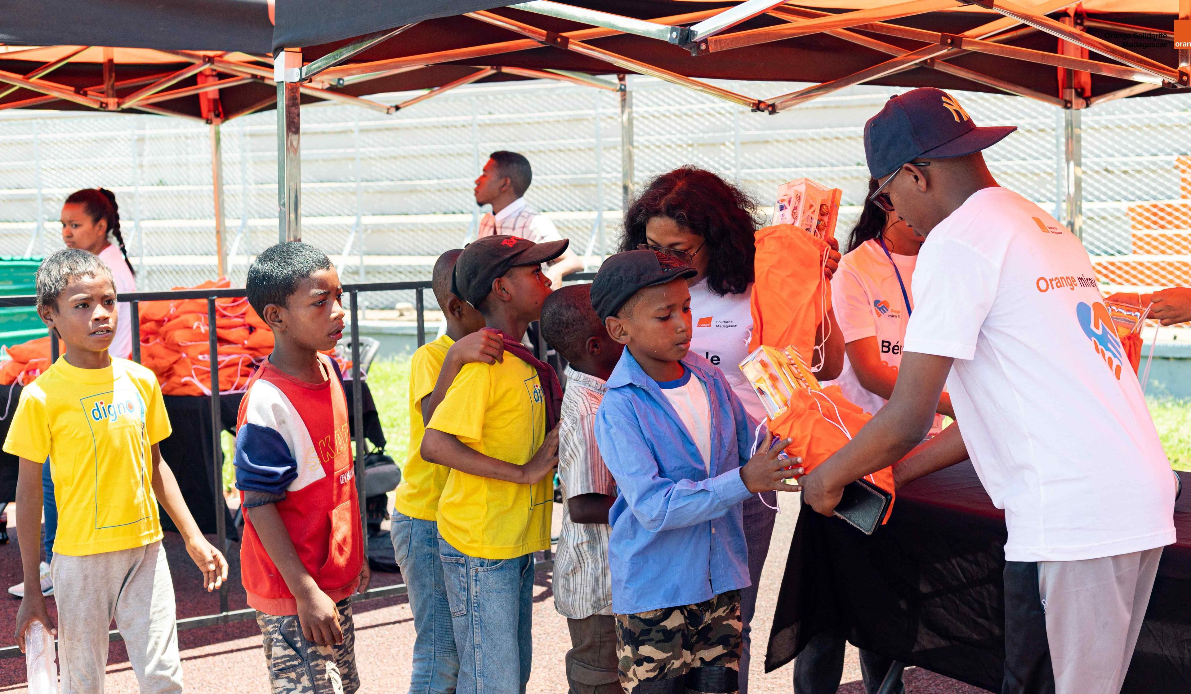 Ensemble créons le changement,
unis faisons la différence