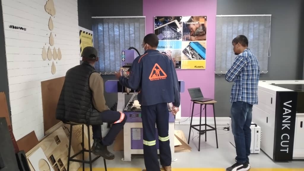 3D Printing, CNC Milling, Laser Cutting