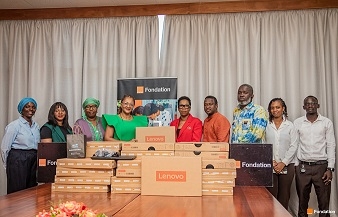 Agir pour les Femmes à travers un accès à l’apprentissage : la Fondation Orange Guinée encourage 50 jeunes filles dans les filières scientifiques