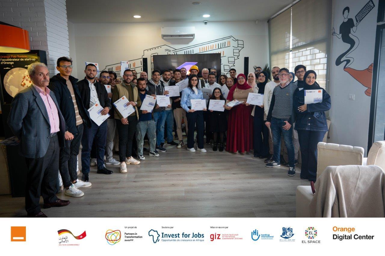 Programme Master Repair : Orange Tunisie, sa Fondation et la GIZ célèbrent la remise des diplômes en systèmes photovoltaïques