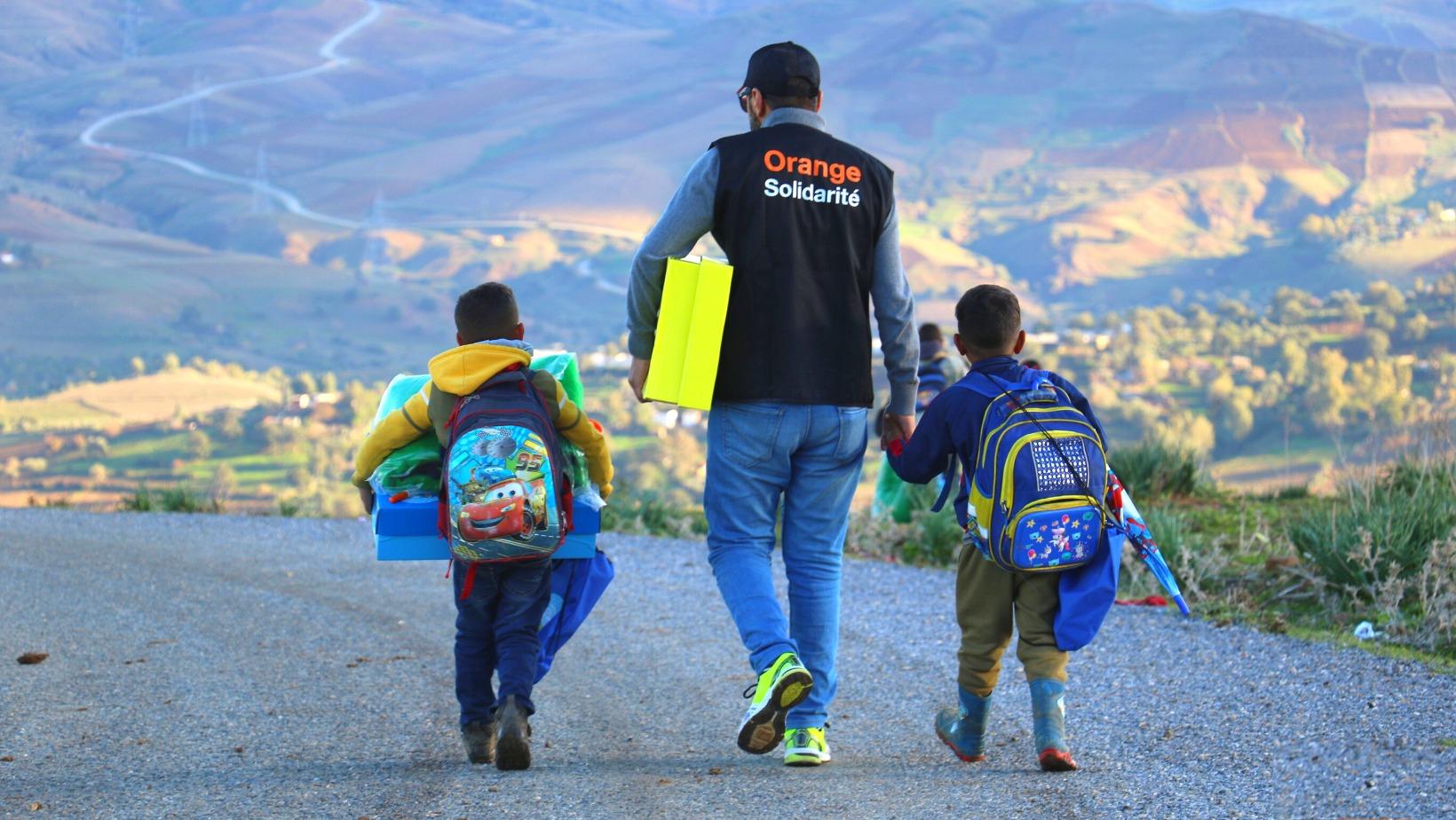 Together, let's create change.
United let's make a difference!